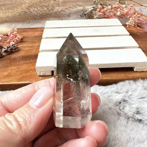 Mini Garden Quartz Tower Obelisk - Picture 6 of 9